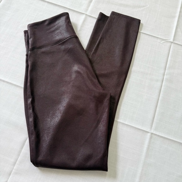 ASSETS by SPANX Women's All Over Faux Leather Wine Leggings Size M Faux Leather - Picture 8 of 8
